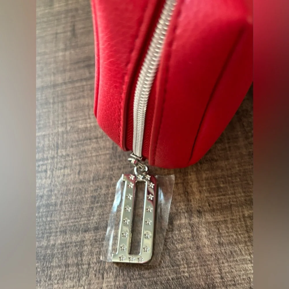 Dior Beaute Red Cosmetic Case and 3 Piece Beauty Set - Picture 2 of 8